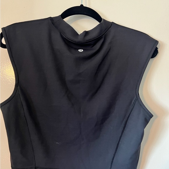 Lululemon Pike to Plank mock neck top - Picture 3 of 3